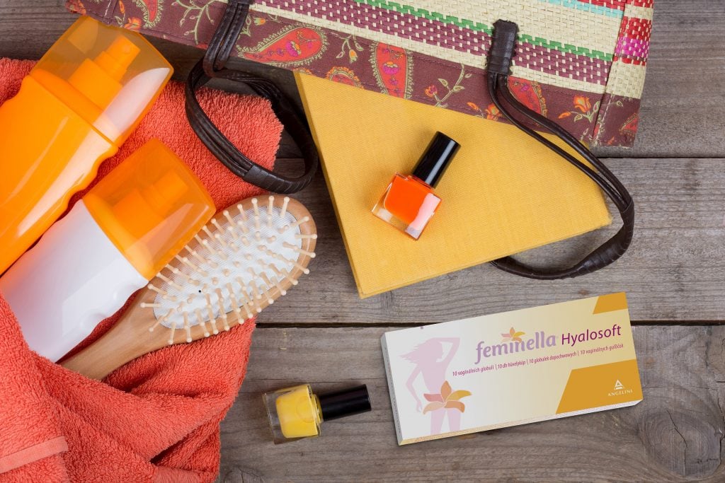feminella hyalosoft, kartáč, laky na nehty, kabelka
