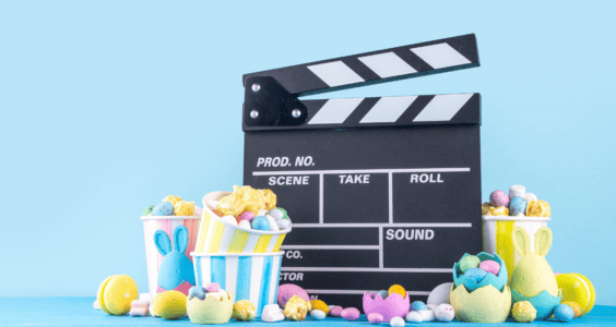 filmová klapka s vajíčky jako popcorn